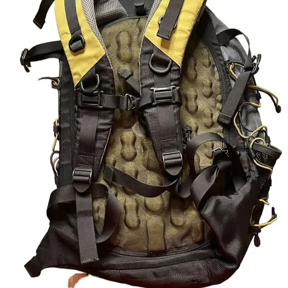 15L Hiking Backpack in Yellow